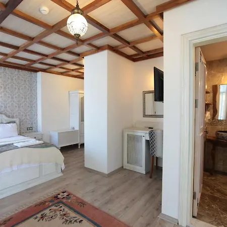 Hotel Celsus Boutique 3*