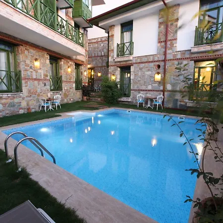 酒店 Celsus Boutique 3*