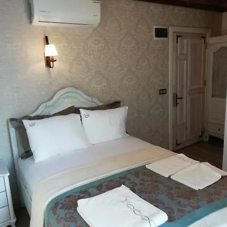 Celsus Boutique Hotel