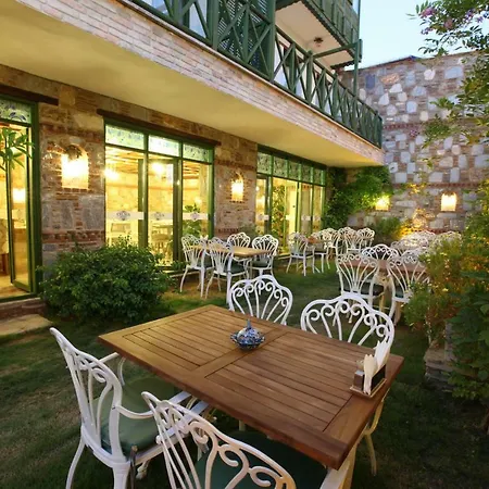 酒店 Celsus Boutique 3*